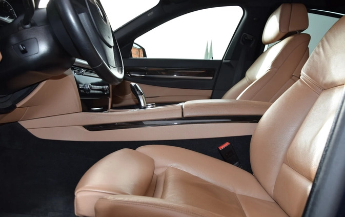 BMW Seria 7 cena 74500 przebieg: 271000, rok produkcji 2014 z Olsztyn małe 562